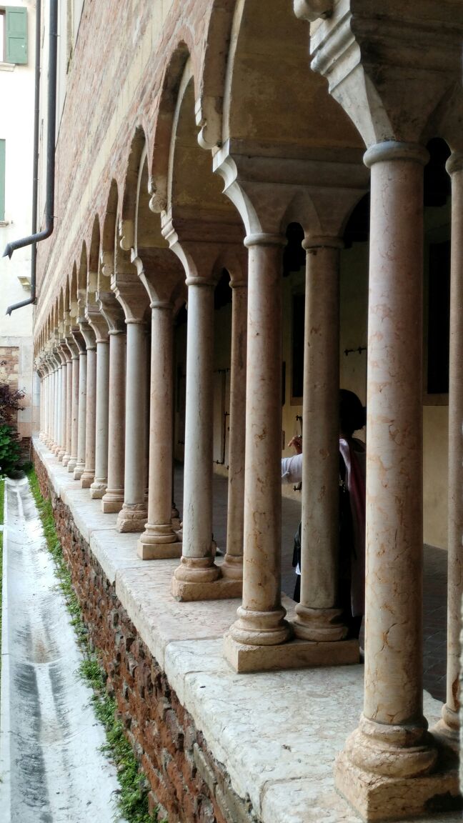 chiostro del duomo di verona