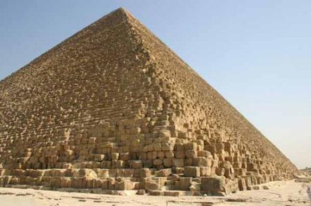 piramidi-granito