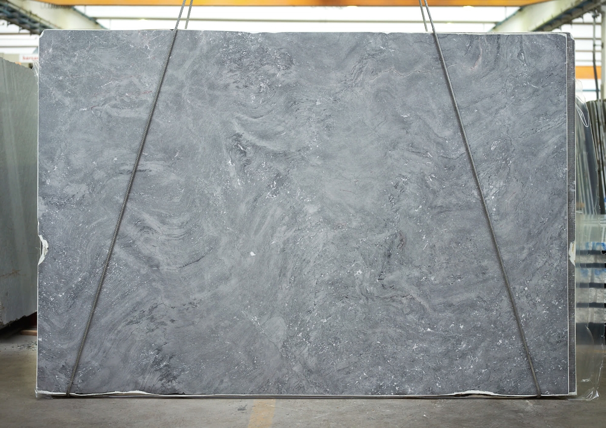 Quartzite Donatello slabs